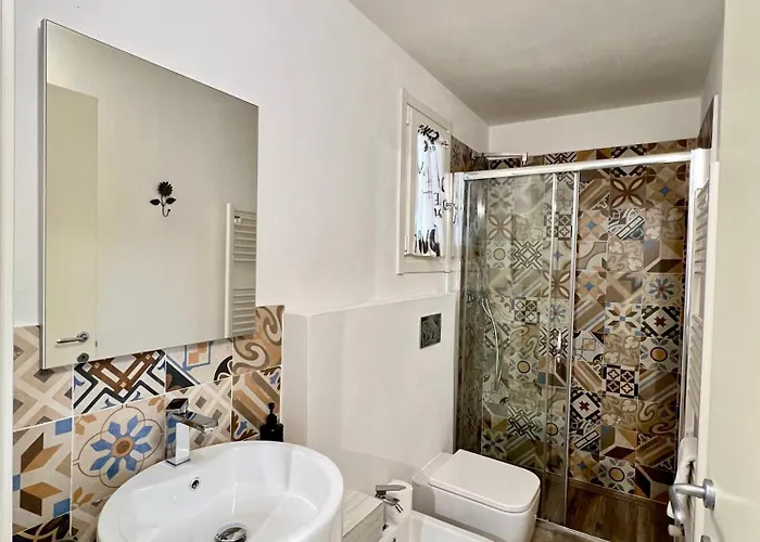 La - Puzzle House * Viareggio