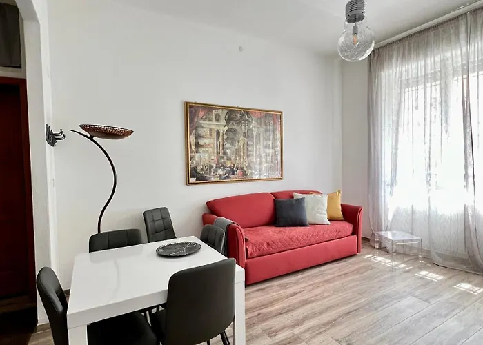 La - Puzzle House * Viareggio