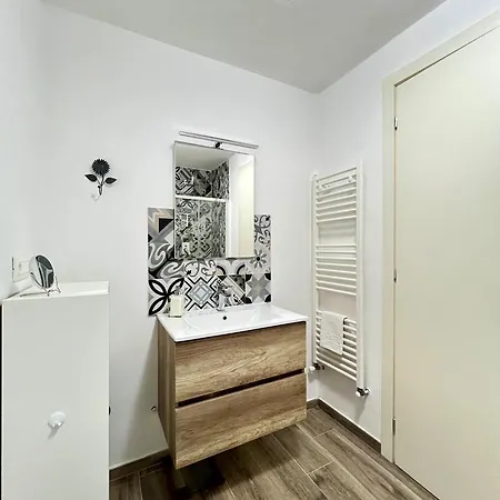 La - Puzzle House דירה