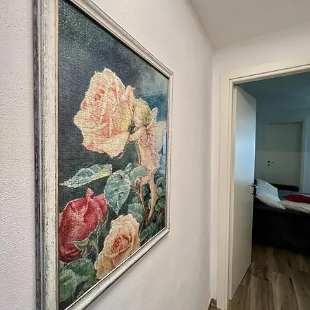 La - Puzzle House Apartman *