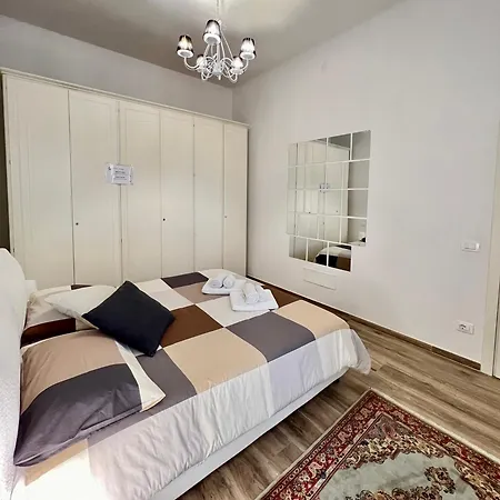 La - Puzzle House * Viareggio